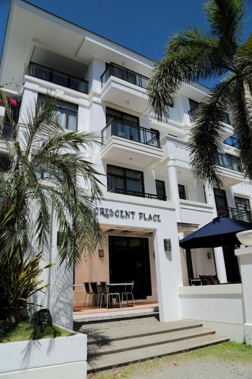 Balabag  One Crescent Place Hotel מראה חיצוני תמונה
