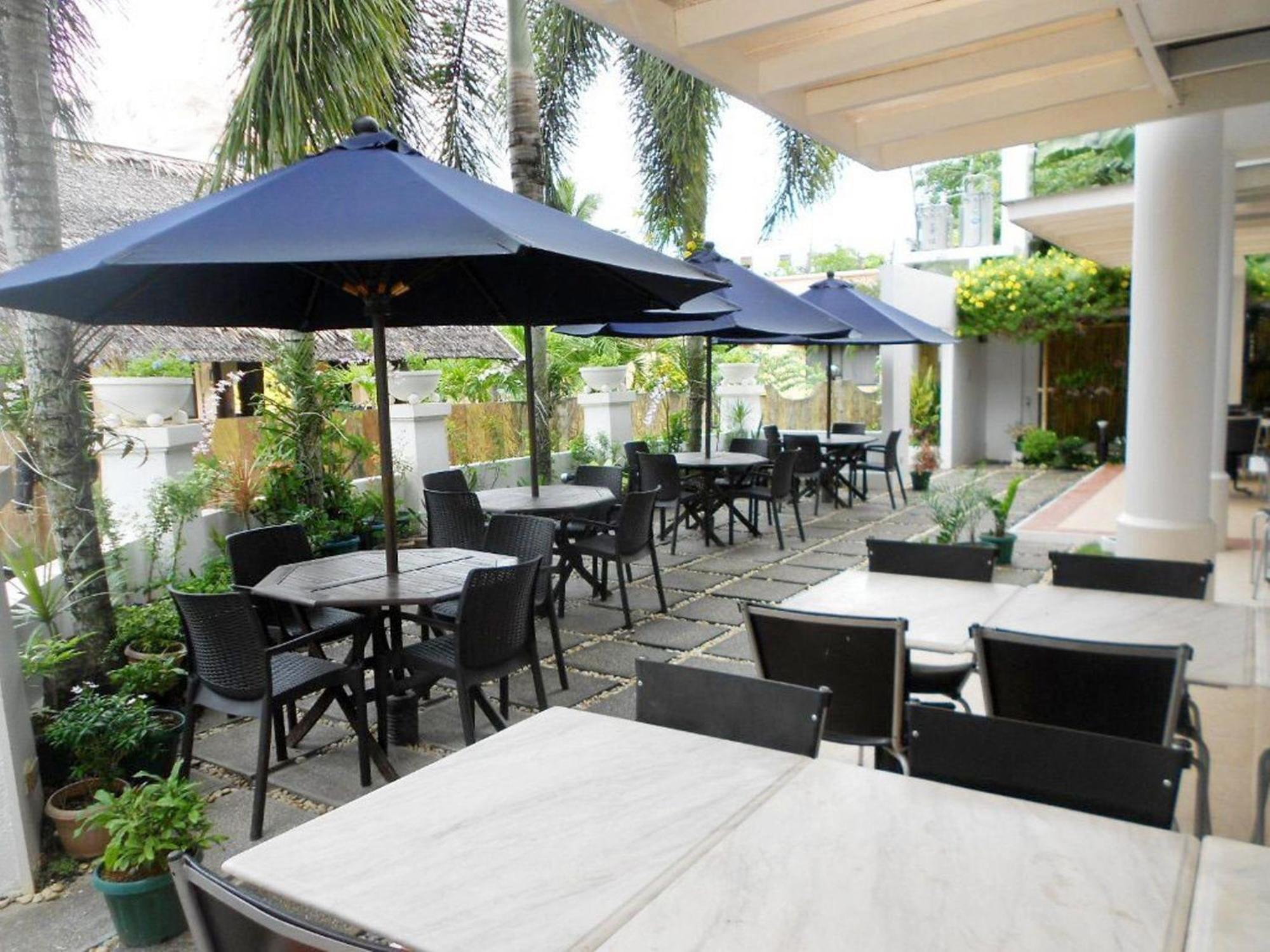 Balabag  One Crescent Place Hotel מראה חיצוני תמונה