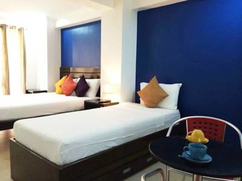 Balabag  One Crescent Place Hotel מראה חיצוני תמונה