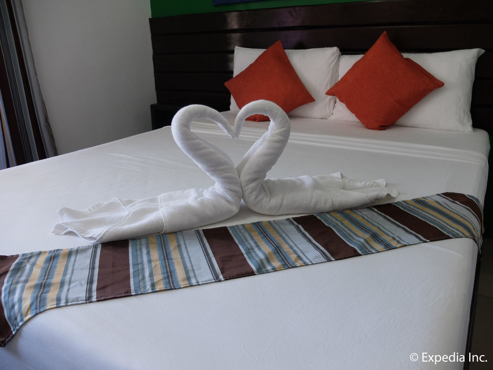 Balabag  One Crescent Place Hotel מראה חיצוני תמונה