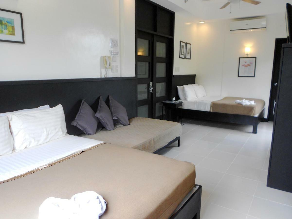 Balabag  One Crescent Place Hotel מראה חיצוני תמונה
