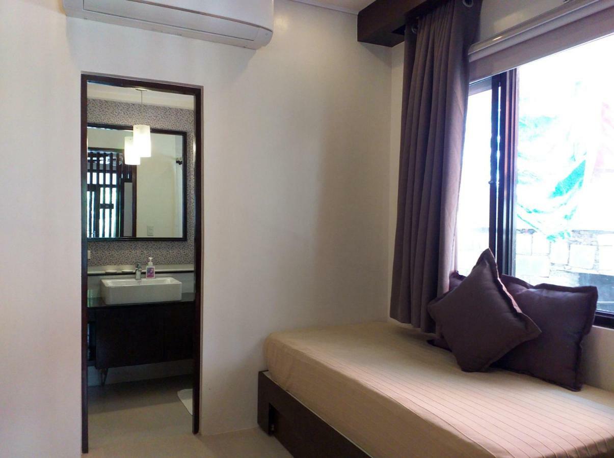 Balabag  One Crescent Place Hotel מראה חיצוני תמונה